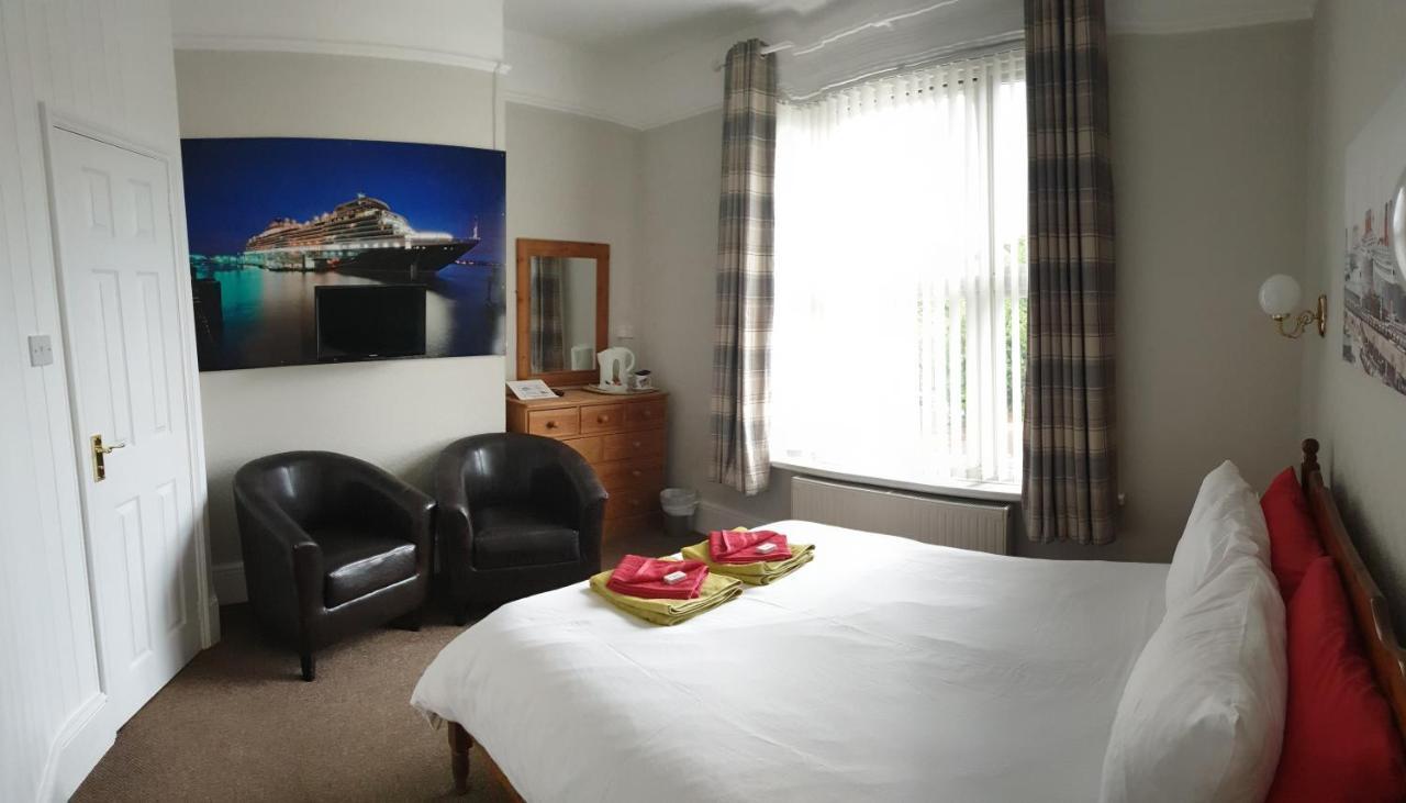 Madison House Bed and Breakfast Southampton Exteriör bild