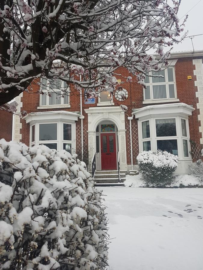 Madison House Bed and Breakfast Southampton Exteriör bild